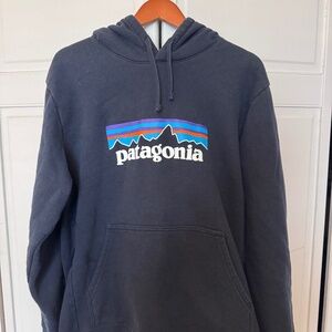 Patagonia XL Navy P-6 Logo Uprisal Hoody